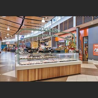 Tiệm gỏi cuốn Pokero ở Northland shopping center tuyển nhân viên
