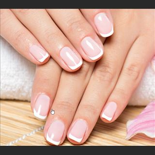 Shop nail cách Inala 30 phút cần tìm thợ bột có kinh nghiệm