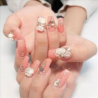 Shop nail đang cần thợ SNS, bột, làm full time or part time